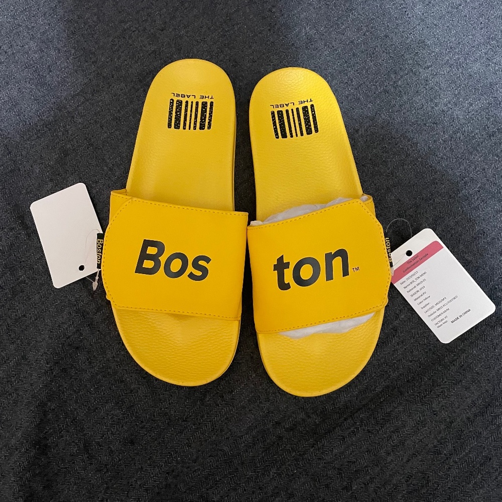 Boston flip flops